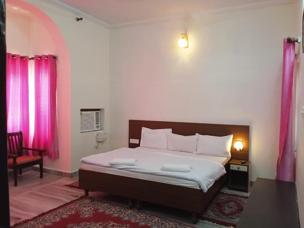 Hotel Pushkar Heritage Puskár Kültér fotó